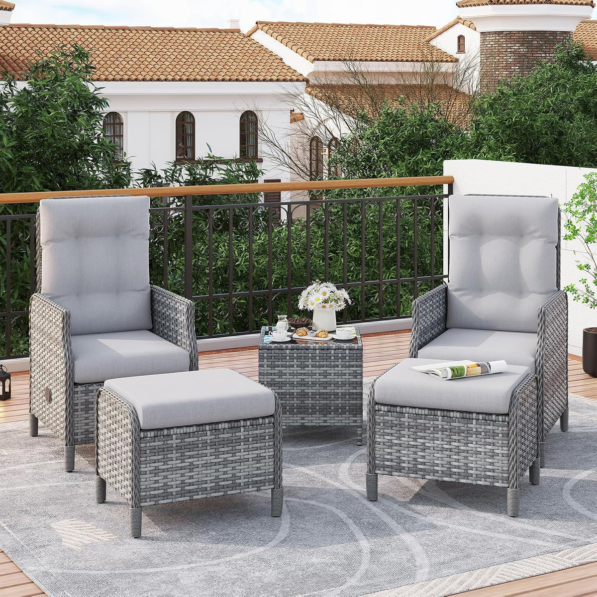 Gartenmöbel-Set, 2 Hocker & Glastisch, Wetterfest Lounge Möbel Outdoor mit Softkissen, für Garten, Terrasse & Balkon, Grau-meliert & Hellgrau Bezüge