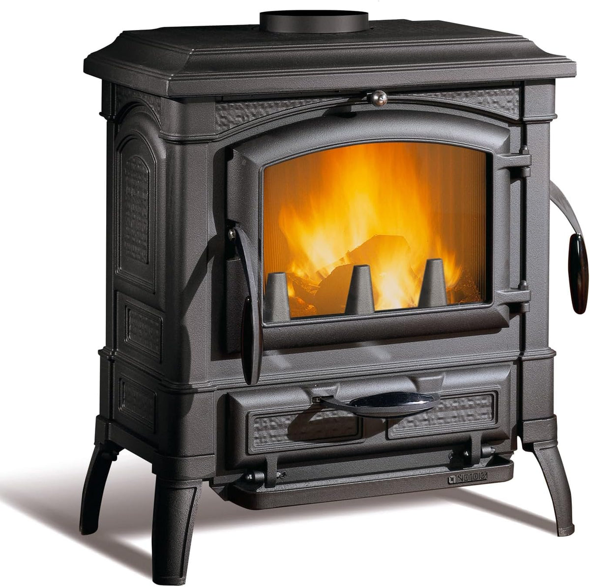 La Nordica Kaminofen,   Isetta Lean Kaminofen Gusseisen Schwarz 7,7 kW Holzofen A+ Rauchrohranschluss 150 mm hinten Scheibenspülung Aschekasten